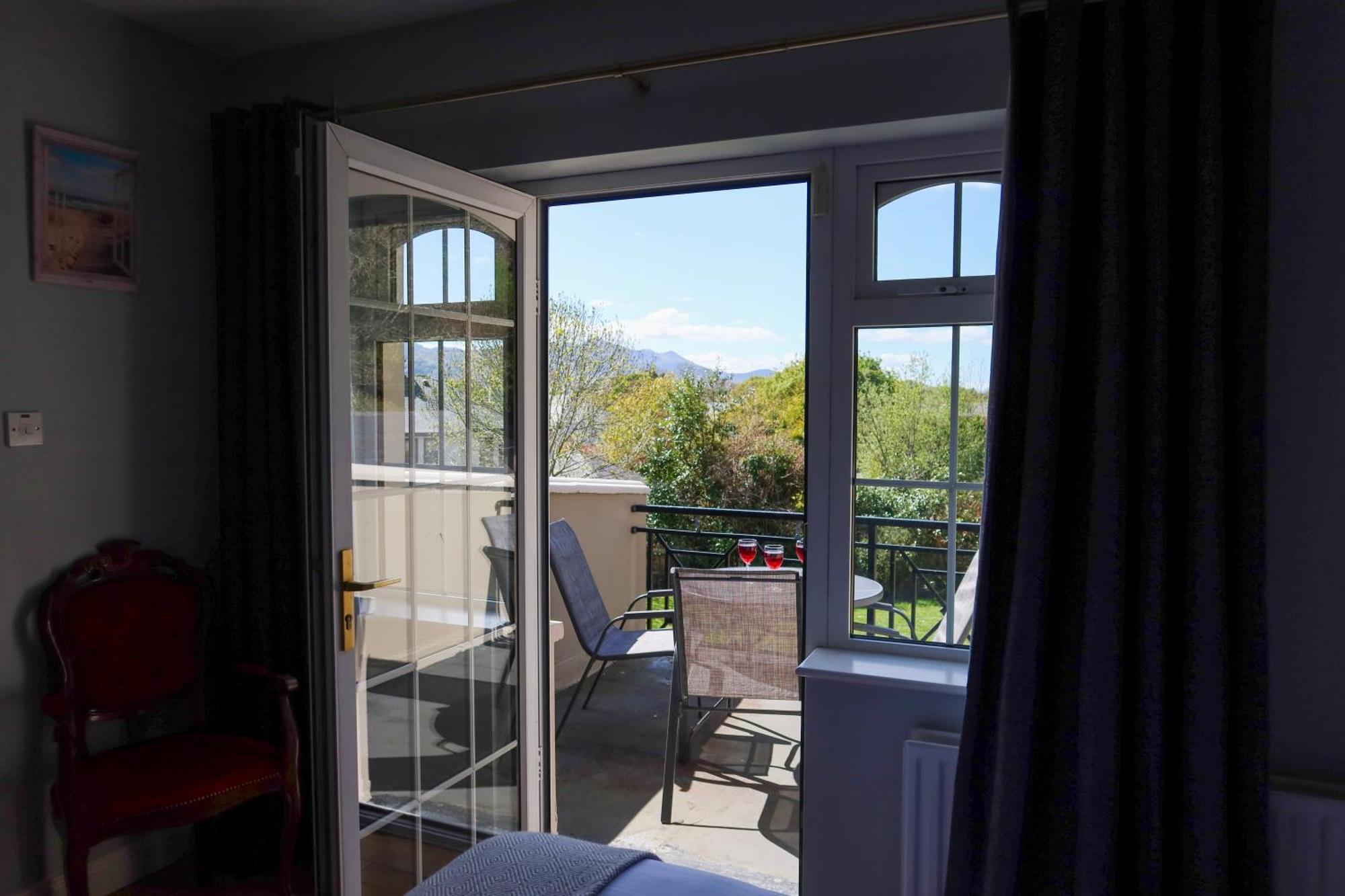 Woodville Lodge Guesthouse 基拉尼 外观 照片
