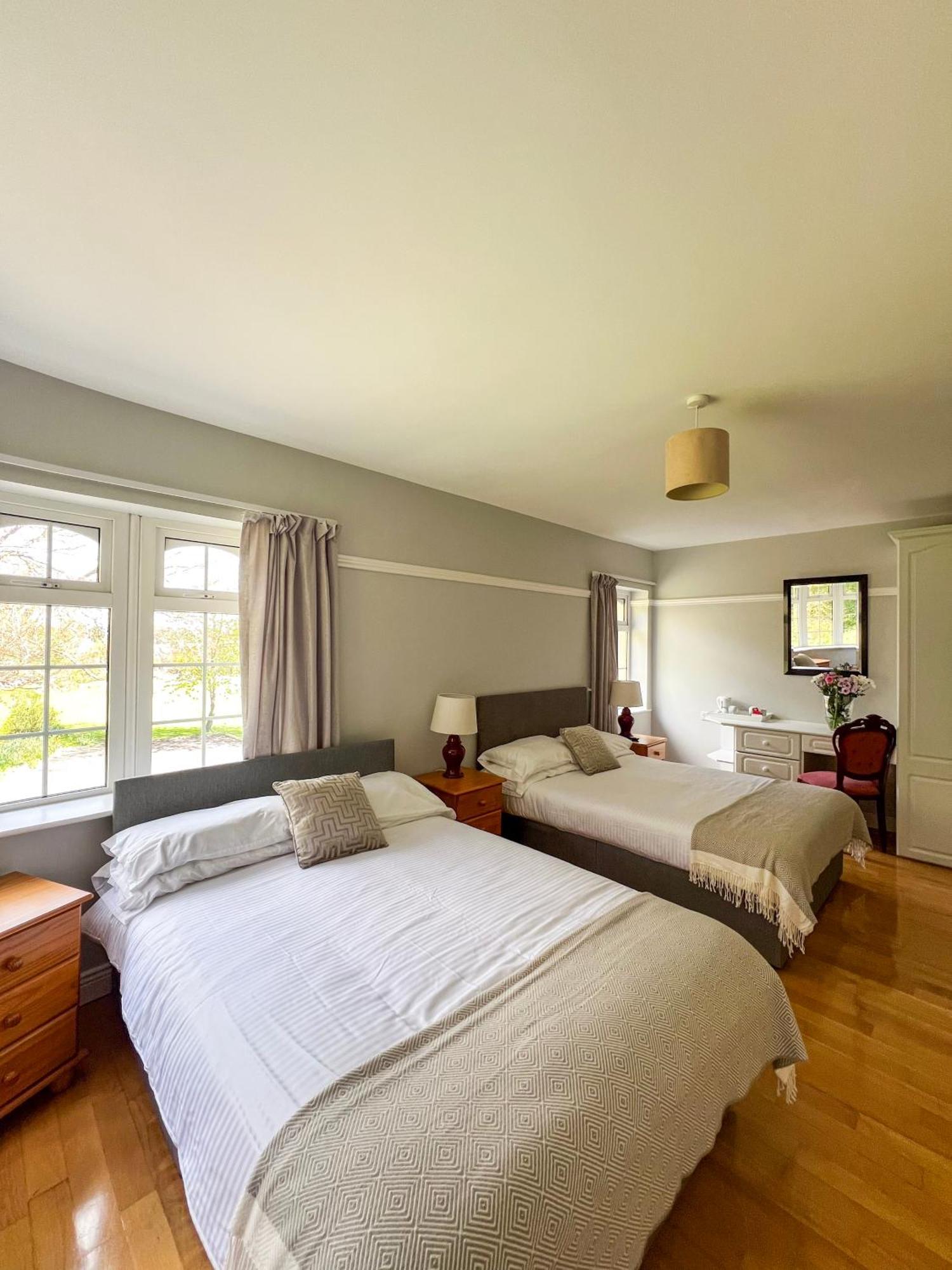 Woodville Lodge Guesthouse 基拉尼 外观 照片
